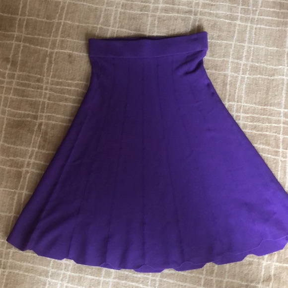 MUR A-Line pleated purple skirt. - Picture 2 of 3